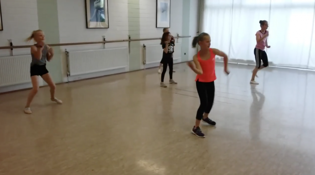 KIds Dane Hip Hop
